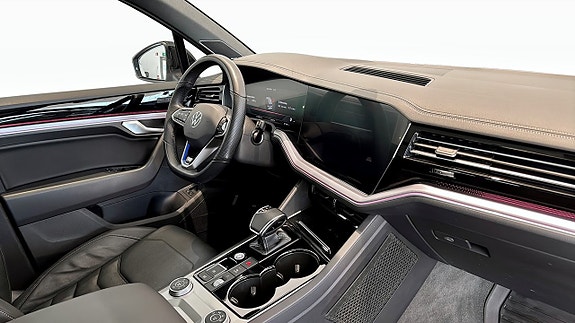 Volkswagen Touareg 12 of 19