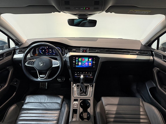 Volkswagen Passat Alltrack 9 of 19