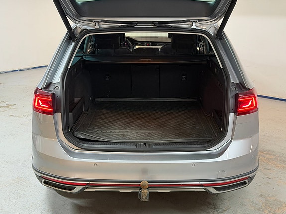 Volkswagen Passat Alltrack 6 of 19