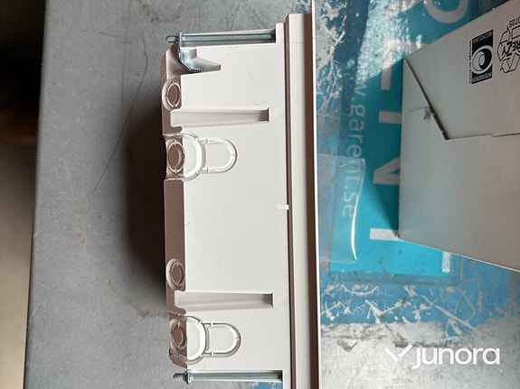 Product image 18 of 50