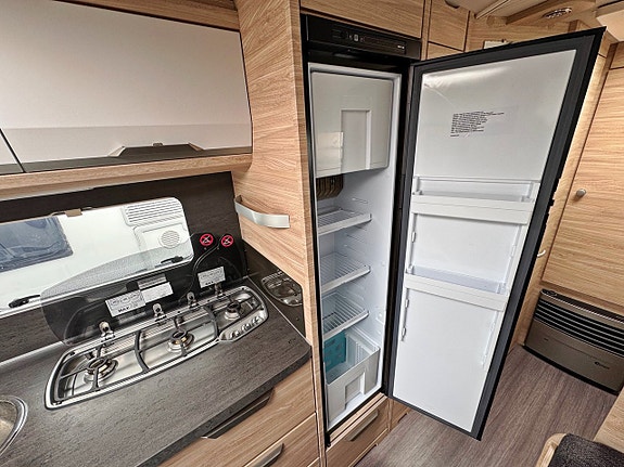 Knaus Südwind 500 QDK - Barnkammare, Mover, 1500kg 9 of 15