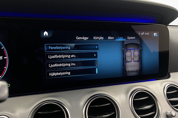 Mercedes-Benz E220 20 of 30
