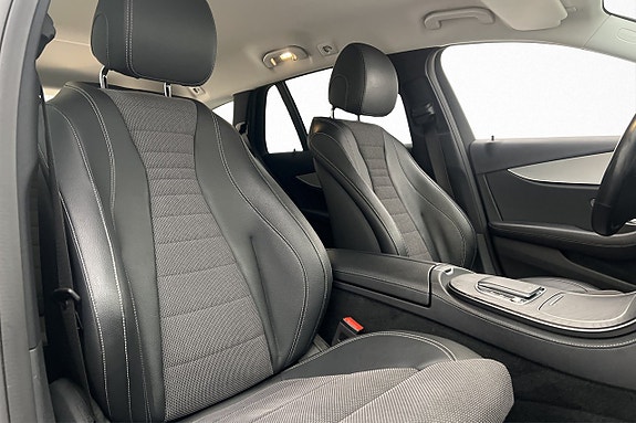 Mercedes-Benz E220 29 of 30