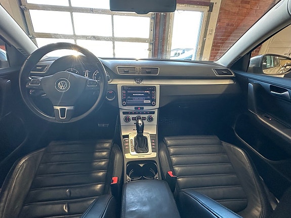 Volkswagen Passat Alltrack 22 of 23