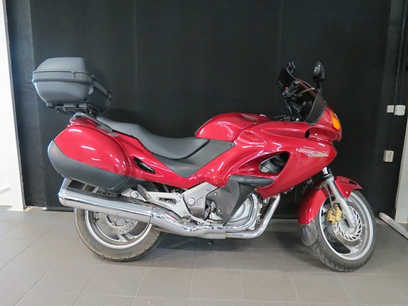 Honda NT 650 V DEAUVILLE 4 of 6