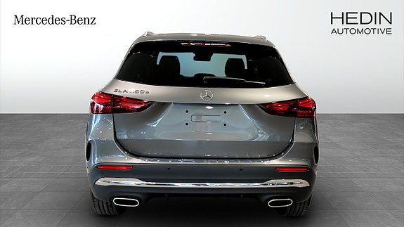 Mercedes-Benz GLA250 e 7 of 9
