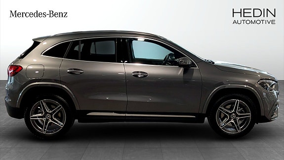 Mercedes-Benz GLA250 e 6 of 9