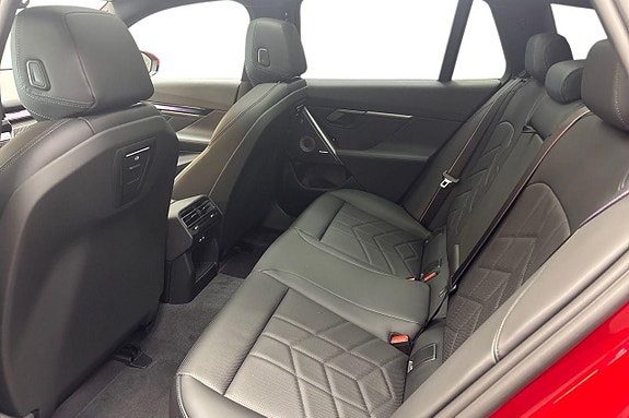 BMW 530e 11 of 18