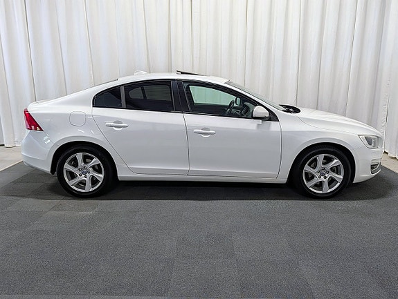 Volvo S60 5 of 5