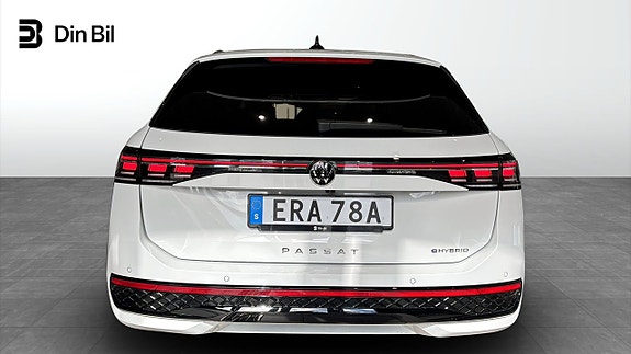Volkswagen Passat 5 of 5