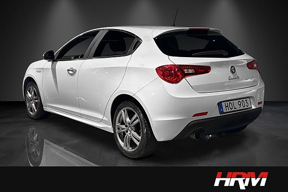 Alfa Romeo Giulietta 3 of 18