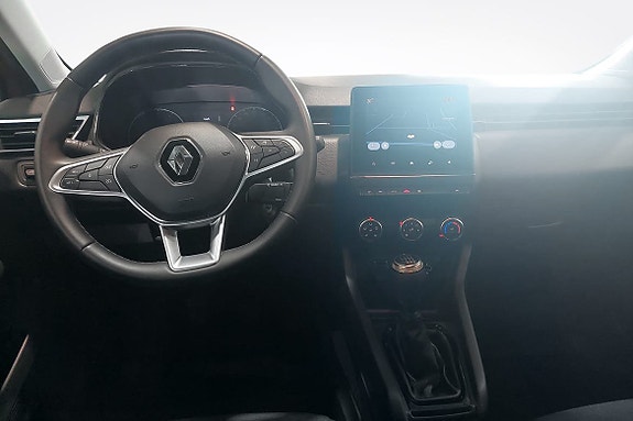 Renault Clio 8 of 10