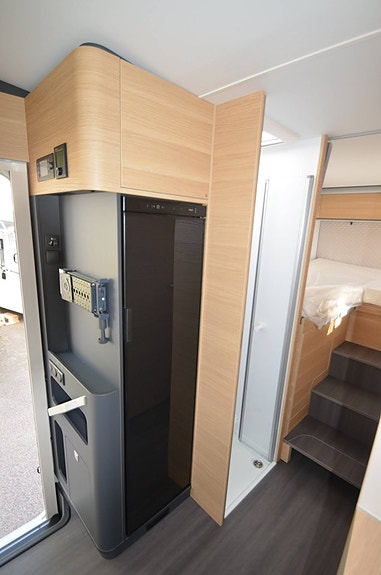 Adria Coral 670 DL 60Y - Fiat MultiJet3 140HP (103kW) HD 35L 10 of 17
