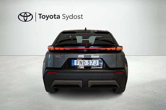 Toyota C-HR+ 5 of 18