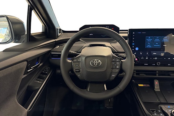 Toyota C-HR+ 10 of 18