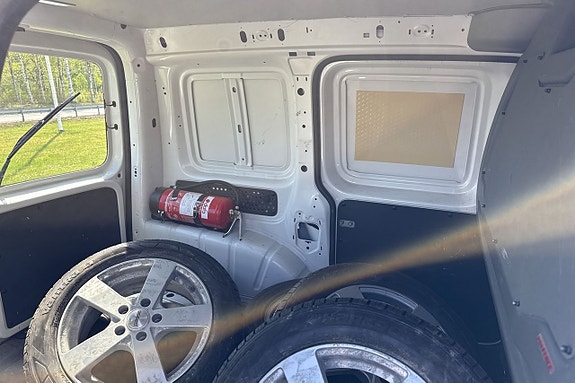Volkswagen Caddy 8 of 8