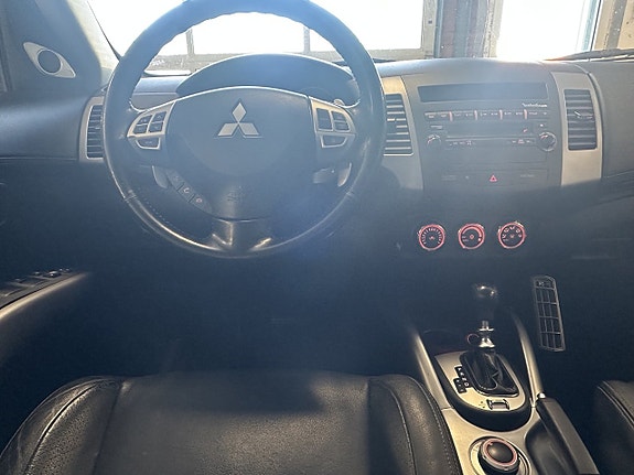 Mitsubishi Outlander 7 of 20