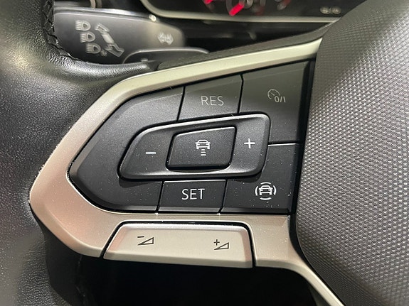Volkswagen T-Cross 8 of 12