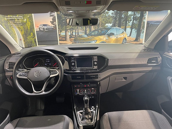 Volkswagen T-Cross 6 of 12
