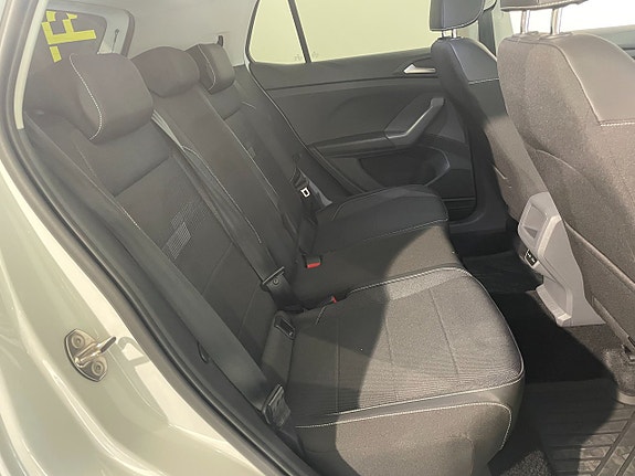 Volkswagen T-Cross 10 of 12
