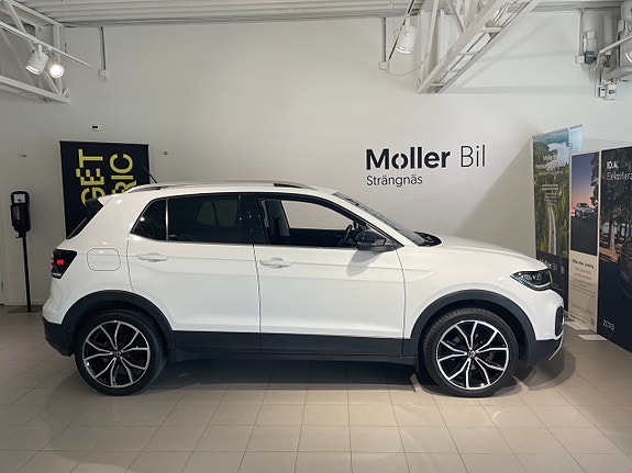 Volkswagen T-Cross 2 of 12