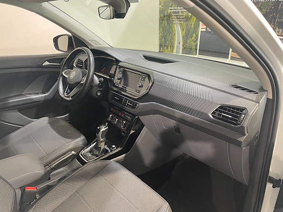 Volkswagen T-Cross 4 of 12