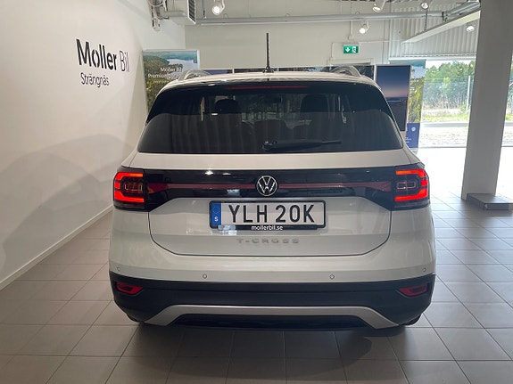 Volkswagen T-Cross 3 of 12