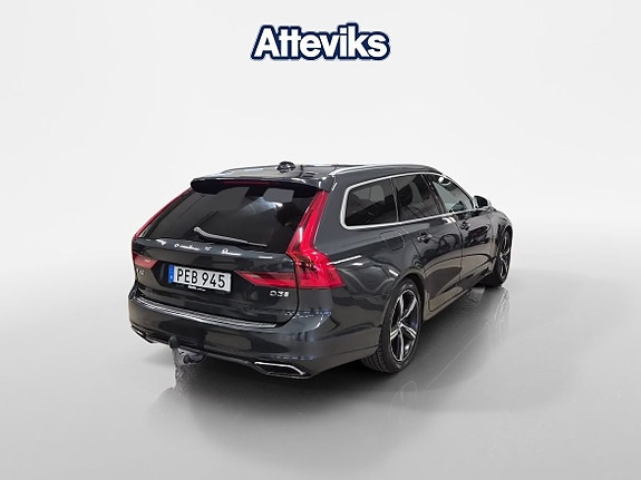Volvo V90 3 of 5