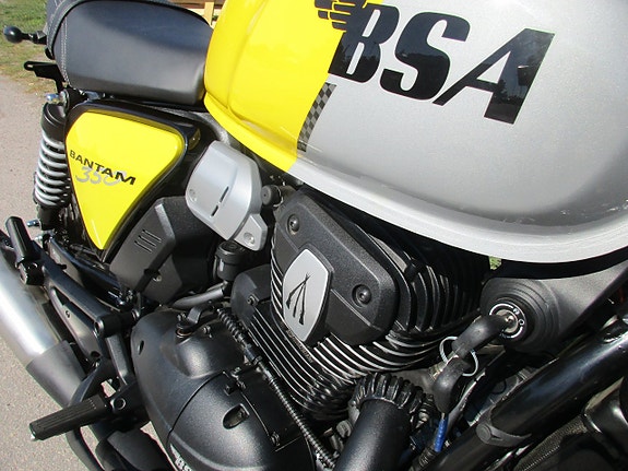 BSA Bantam 350 Victor Yellow 4 of 7