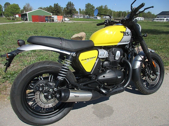 BSA Bantam 350 Victor Yellow 2 of 7