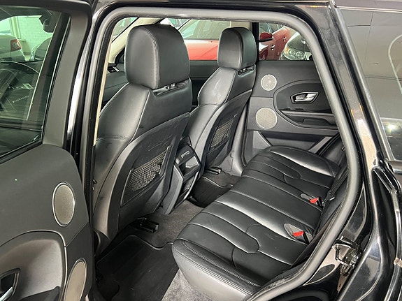 Land Rover Range Rover Evoque 13 of 16