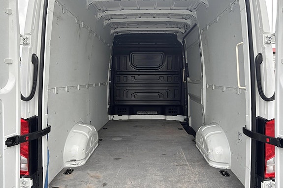Volkswagen Crafter 35 16 of 22