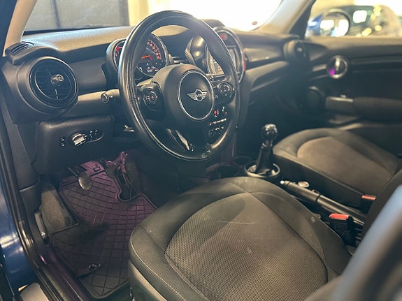 MINI Cooper 8 of 14