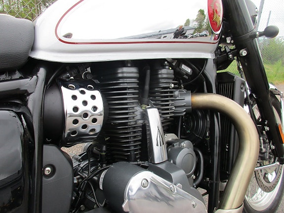 BSA 650 Gold Star Silver Sheen Legacy 6 of 7