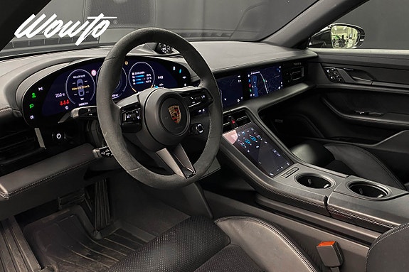 Porsche Taycan 4S 8 of 23