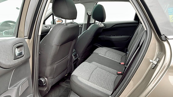 Citroen C4 11 of 15