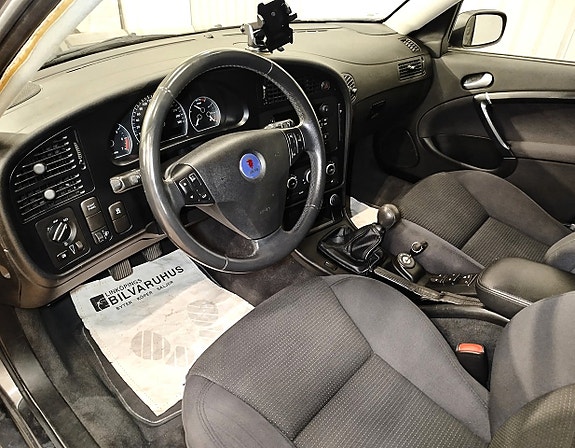 Saab 9-5 12 of 27