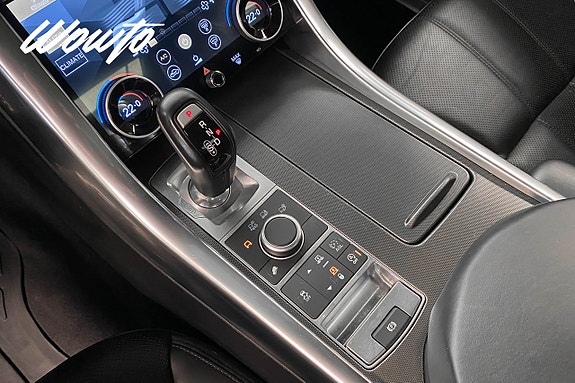 Land Rover Range Rover Sport 15 of 21