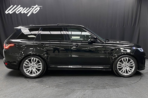 Land Rover Range Rover Sport 3 of 5