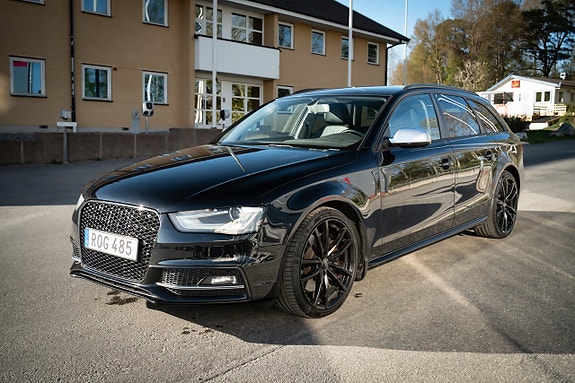 Audi S4 3 of 5