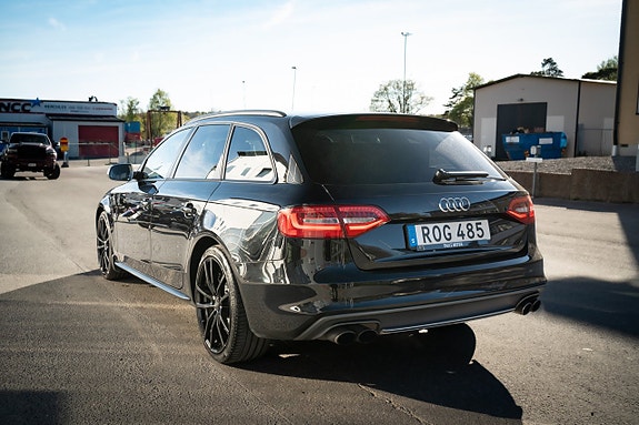 Audi S4 4 of 5