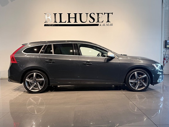 Volvo V60 3 of 17
