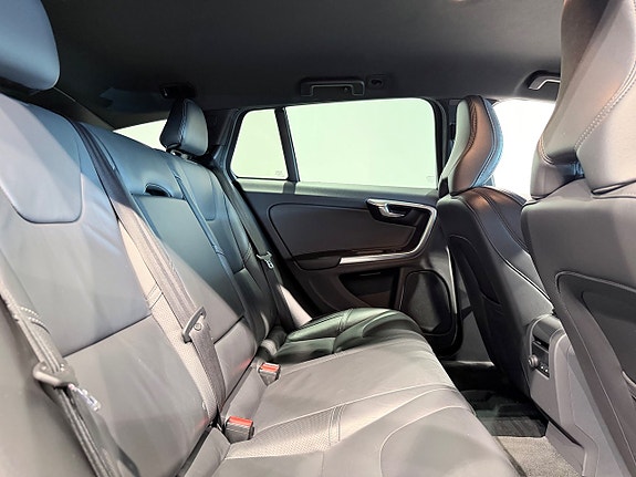 Volvo V60 7 of 17