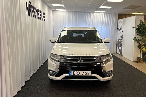 Mitsubishi Outlander 2 of 8