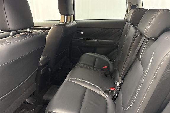 Mitsubishi Outlander 8 of 8