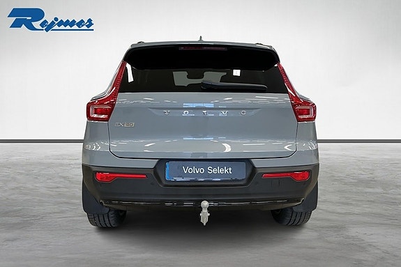 Volvo EX40 22 of 26