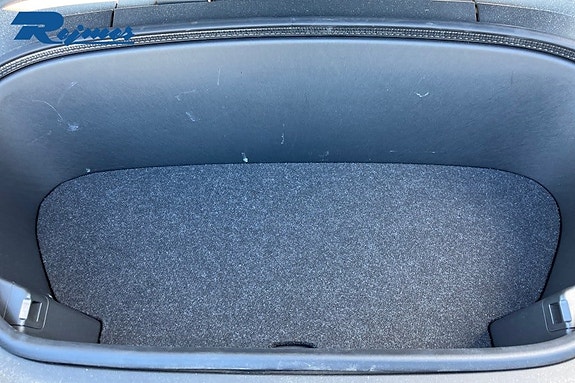 Volvo EX40 21 of 26