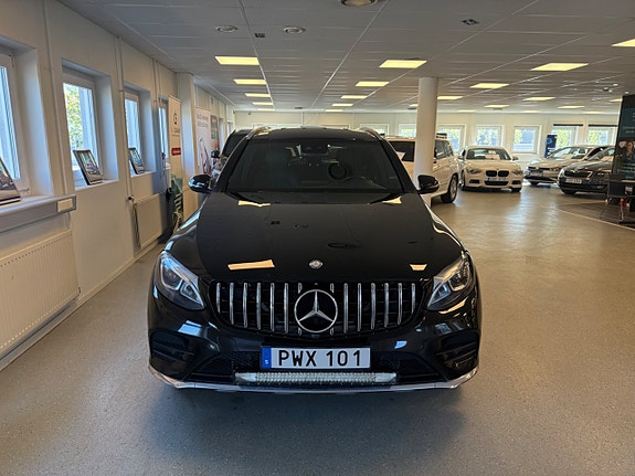 Mercedes-Benz GLC250 d 4 of 5