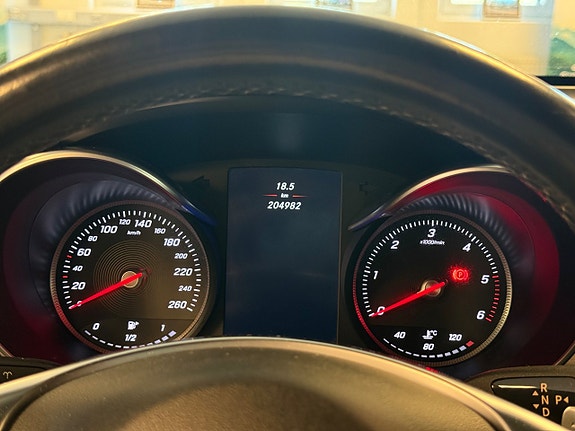 Mercedes-Benz GLC250 d 29 of 30
