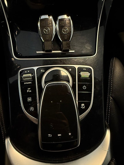 Mercedes-Benz GLC250 d 28 of 30